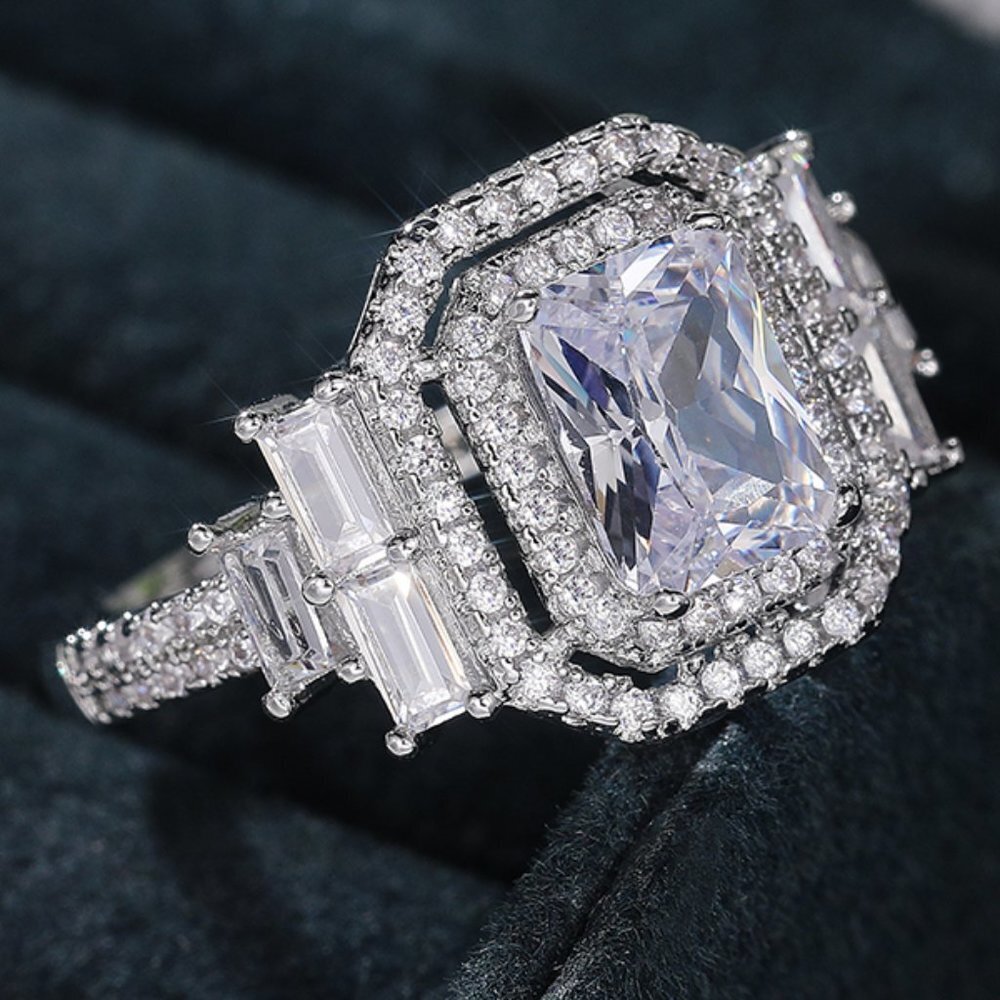 😍Radiant Shiny Cubic Zircon Wonderful Wedding Rings for Women/Girls, L068